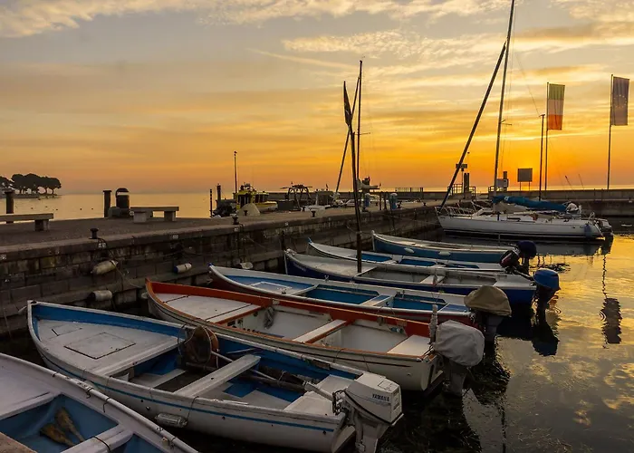 Apartment Dimora Corte San Zeno Vicino Al Ac