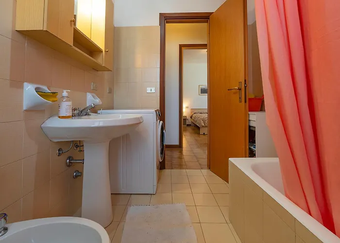 Apartment Dimora Corte San Zeno Vicino Al Ac